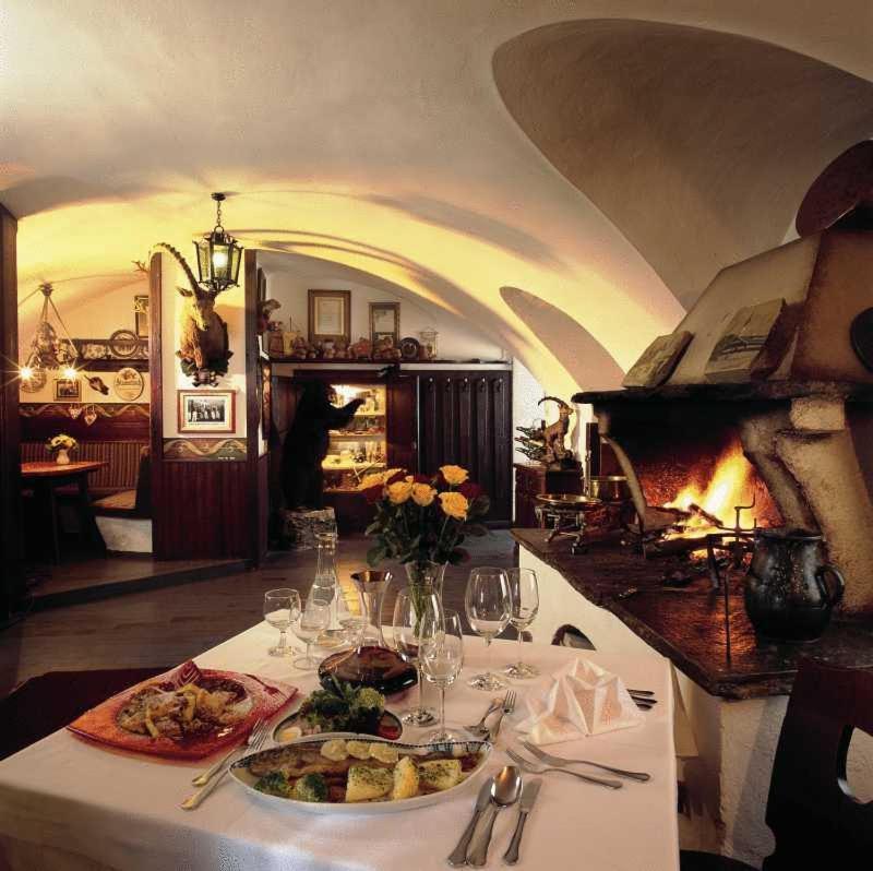 Hotel Gasthof Markterwirt Altenmarkt im Pongau Luaran gambar