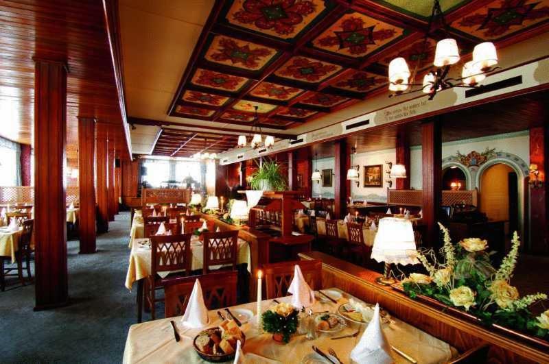 Hotel Gasthof Markterwirt Altenmarkt im Pongau Luaran gambar