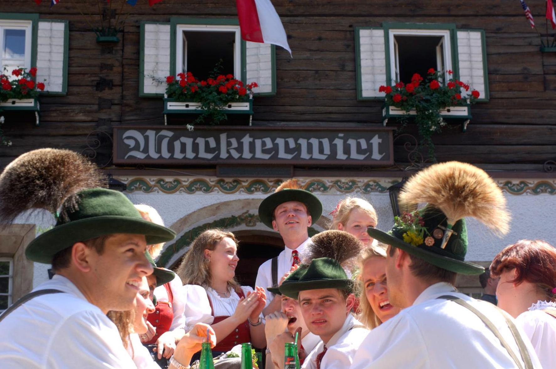 Hotel Gasthof Markterwirt Altenmarkt im Pongau Luaran gambar